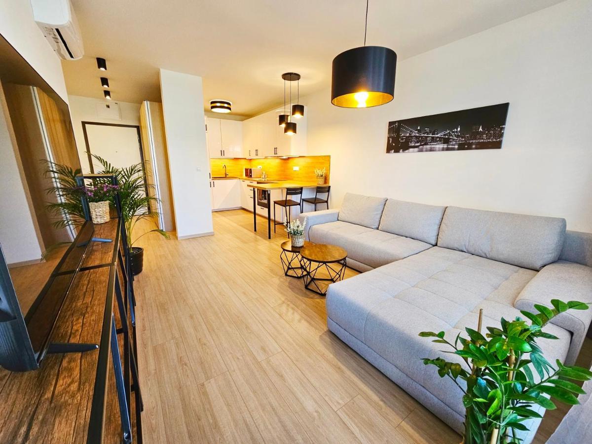 2 Room Apartment, New Building, Bosakova Street, 29 Братислава Екстер'єр фото