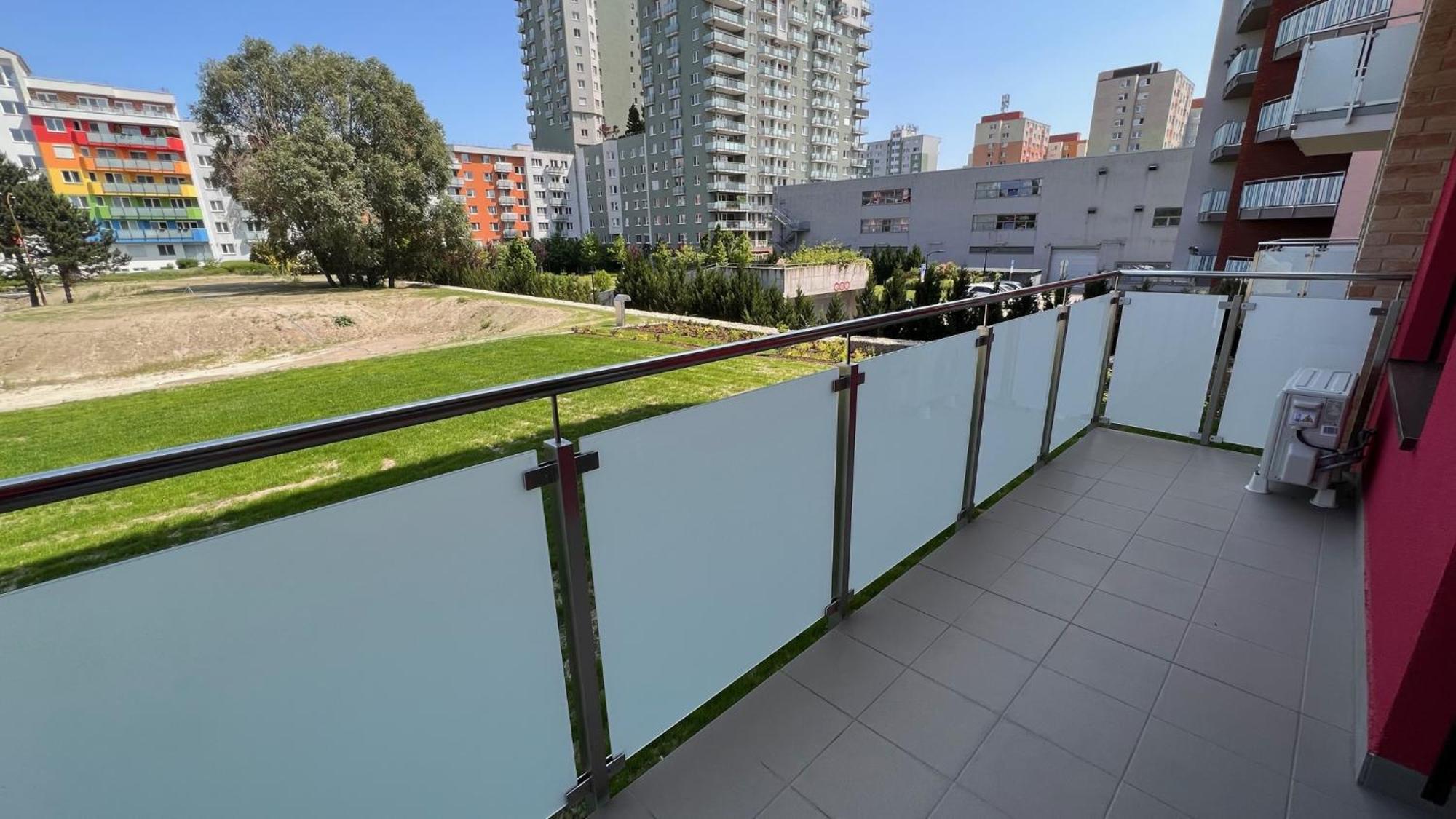 2 Room Apartment, New Building, Bosakova Street, 29 Братислава Екстер'єр фото